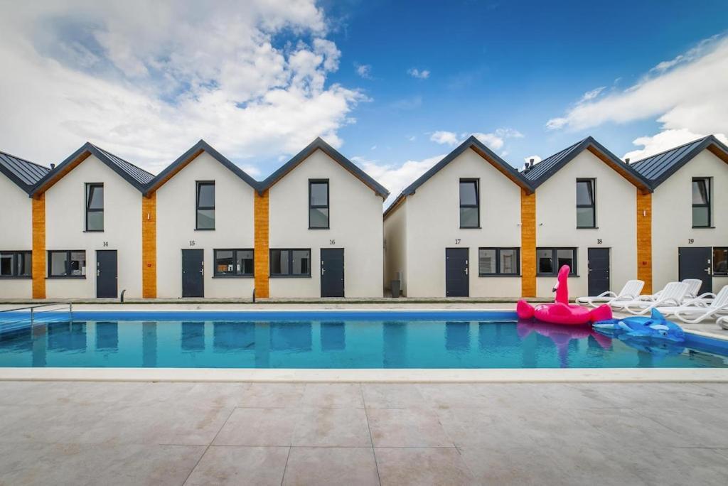 Holiday Complex With Pool, Реваль Екстер'єр фото